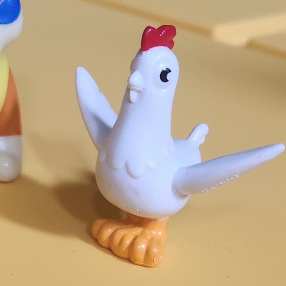 Paw Patrol RubbleTraining Center with 3 figures; Chichaletta & Mayor Humdinger - Picture 6 of 17